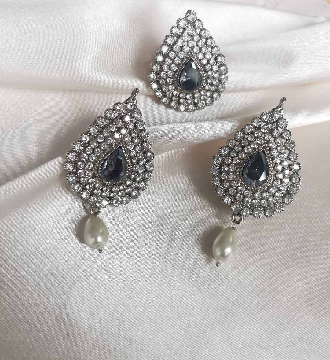 Stud and ring set