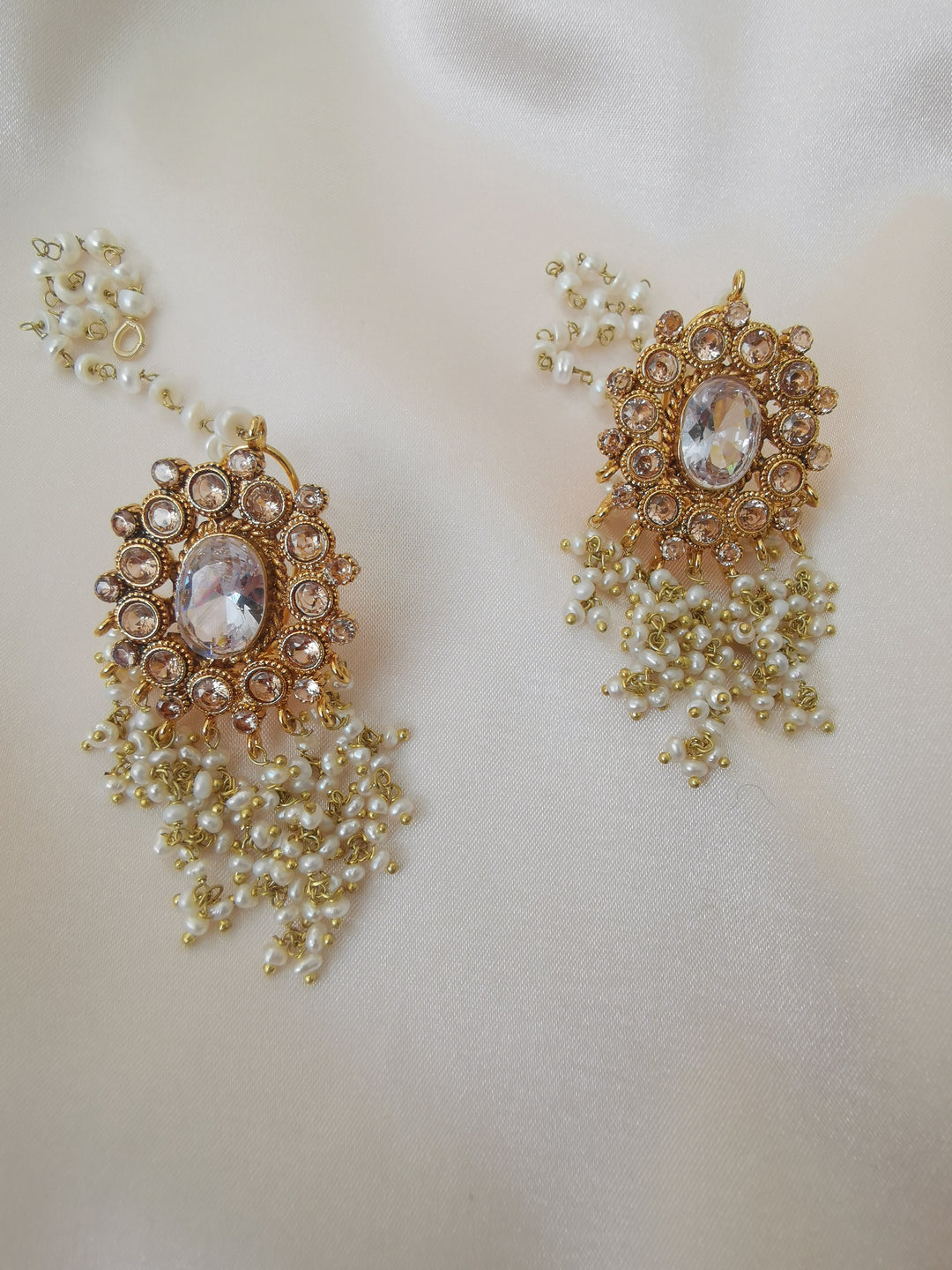 Fresh water pearl studs