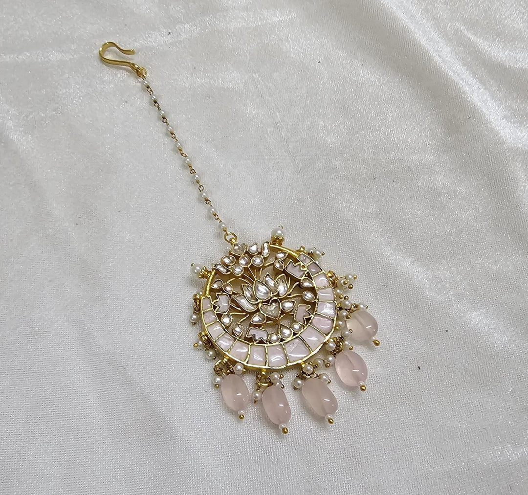 Kundan pink tikka