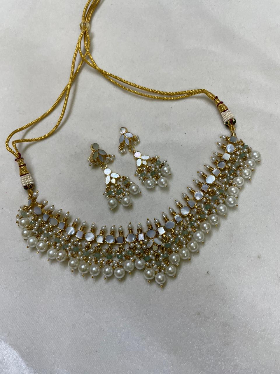 Pearl necklace set