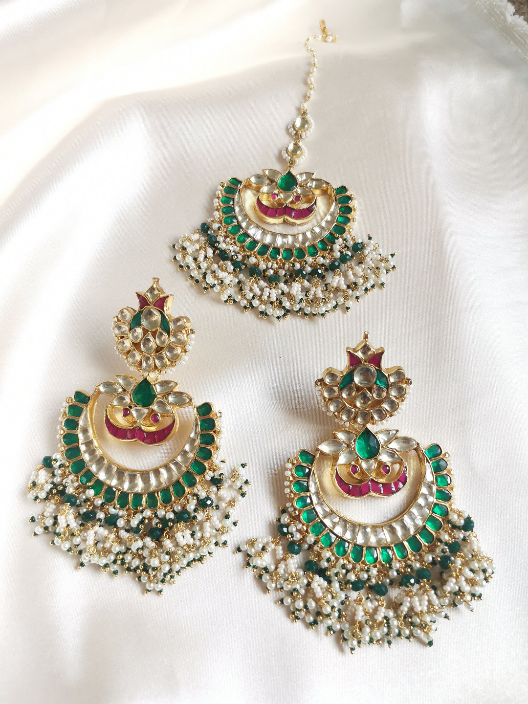 Kundan tikka and earring set