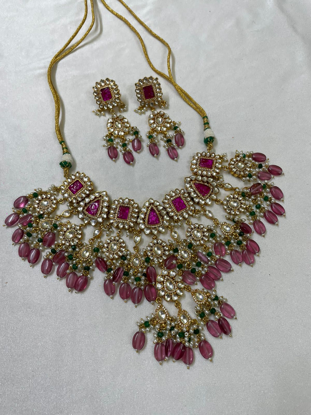 Kundan choker set
