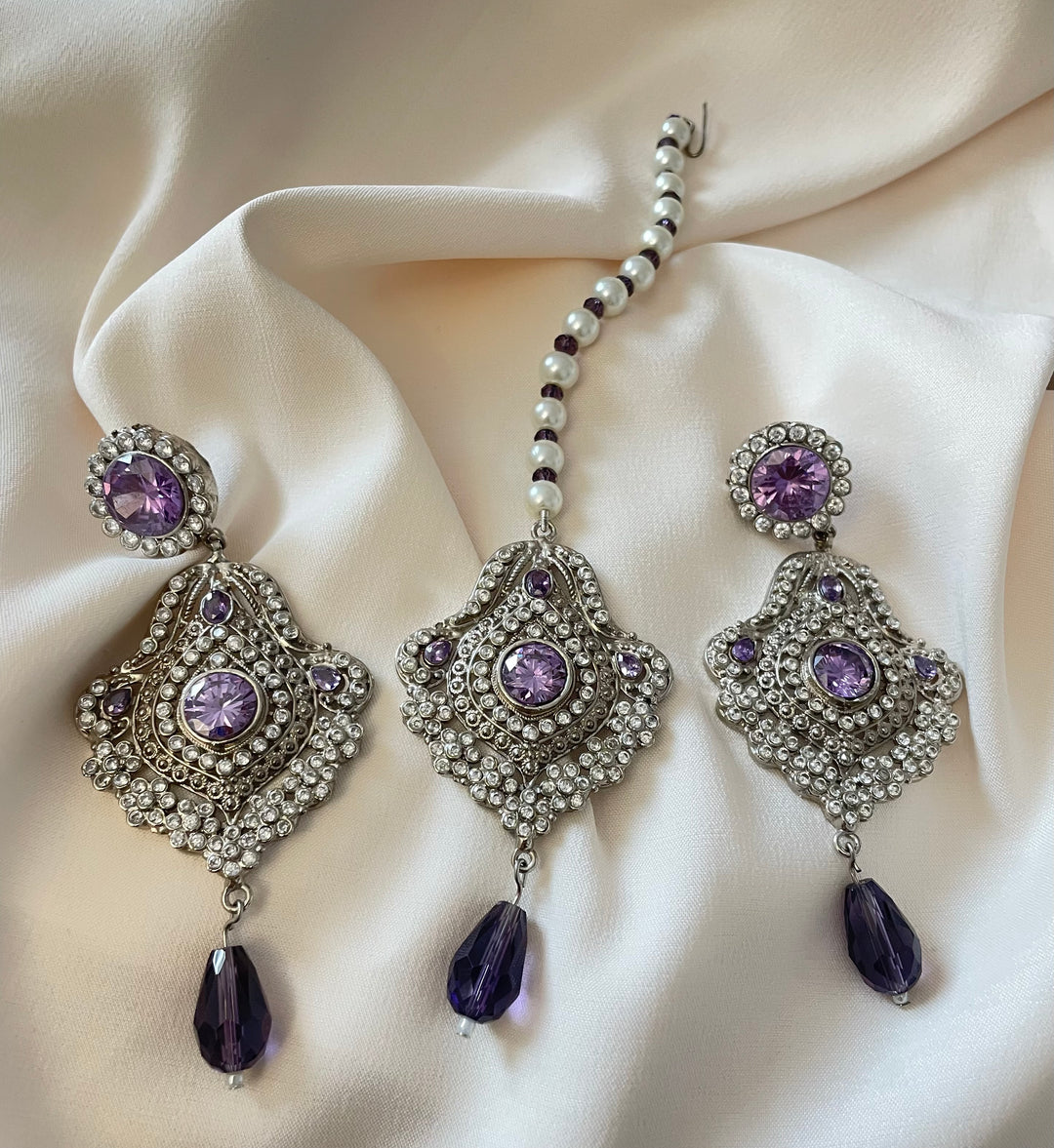 Silver earring tikka set