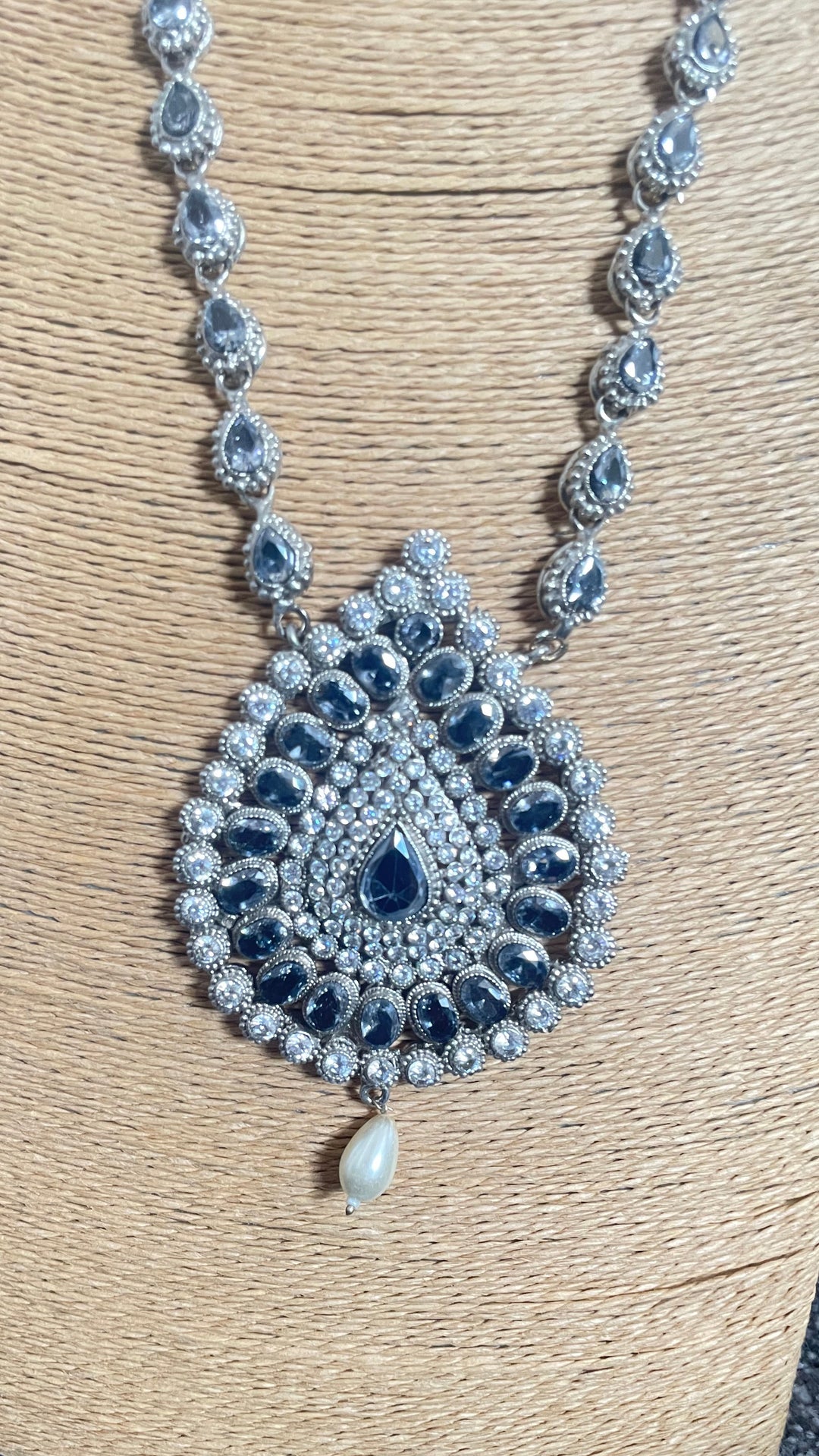 Silver mala